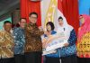 Serahkan Bankeu ke Ribuan Guru dan Penyuluh di Kota Tarakan