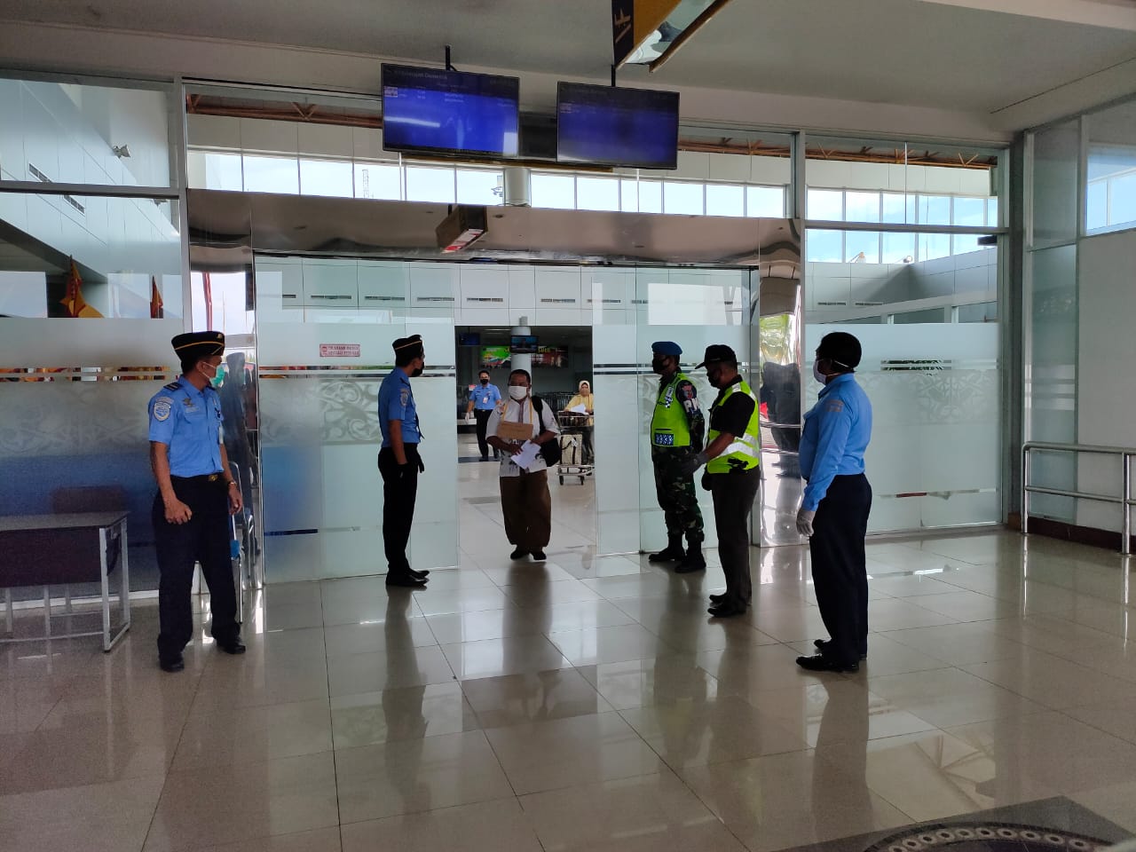 Gedung Terminal Lama Bandara Juwata Dijadikan Lokasi Screening Kesehatan