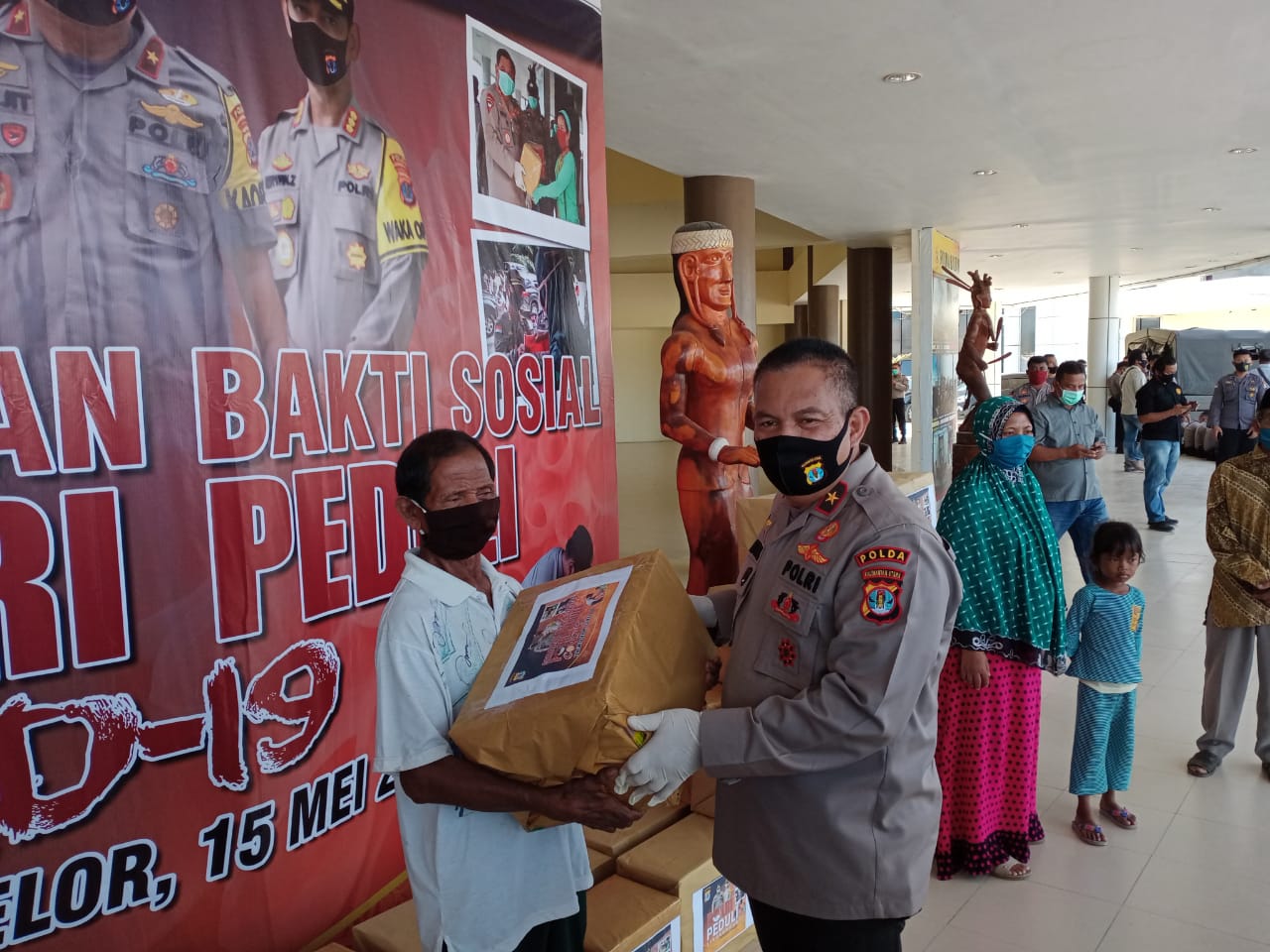 Polda Kaltara Bagikan 2.700 Paket Sembako, Penyisiran Warga yang Belum Dapat Berlanjut