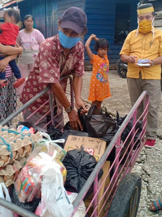 Istri Pasien Positif Corona Ini Sedang Hamil dan Punya 7 Anak, FKKRT Inisiasi Sumbang Sembako