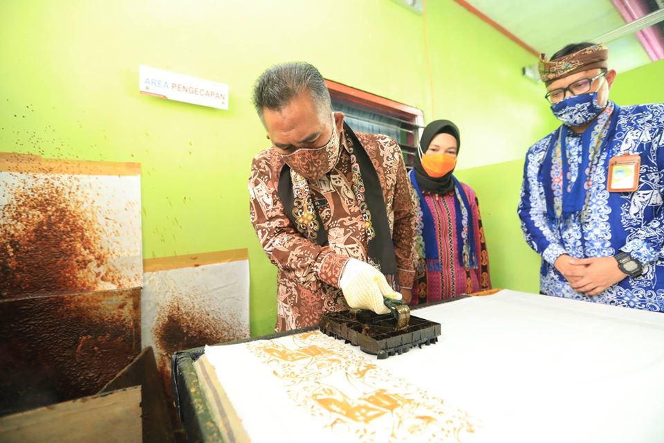 Rumah Batik Disabilitas Binaan Pertamina EP Tarakan Diresmikan Wali Kota, Karyanya akan Dikenakan  ASN