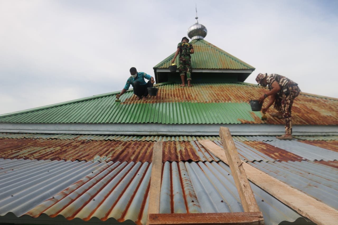 Renovasi Masjid An Nur oleh Satgas TMMD ke 109 Memasuki Tahap Pengecetan
