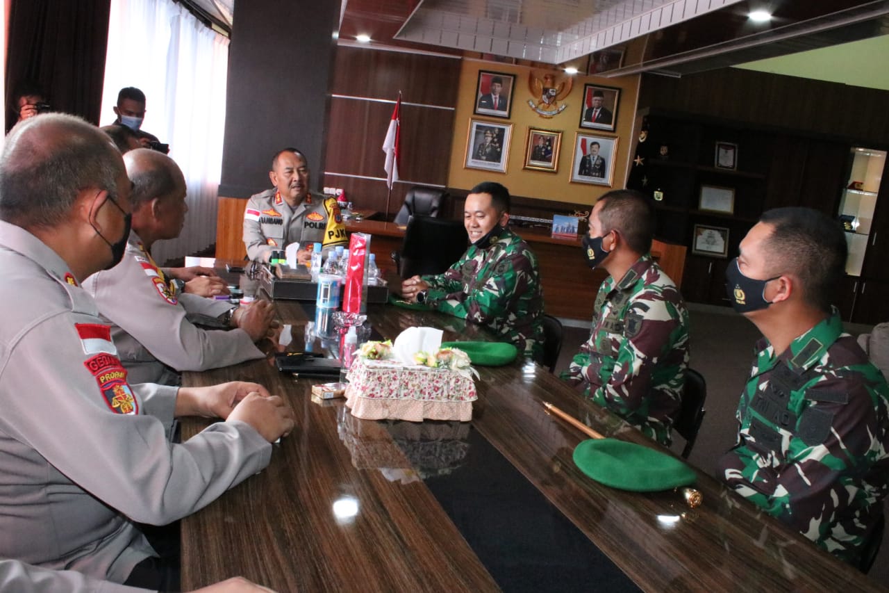 Perkuat Soliditas TNI-Polri, Kapolda Kaltara Terima Kunjungan Silaturahmi Komandan Brigif 24/BC