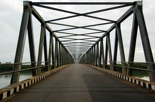 Jembatan Pelangi II Sungai Mentarang Malinau Diresmikan