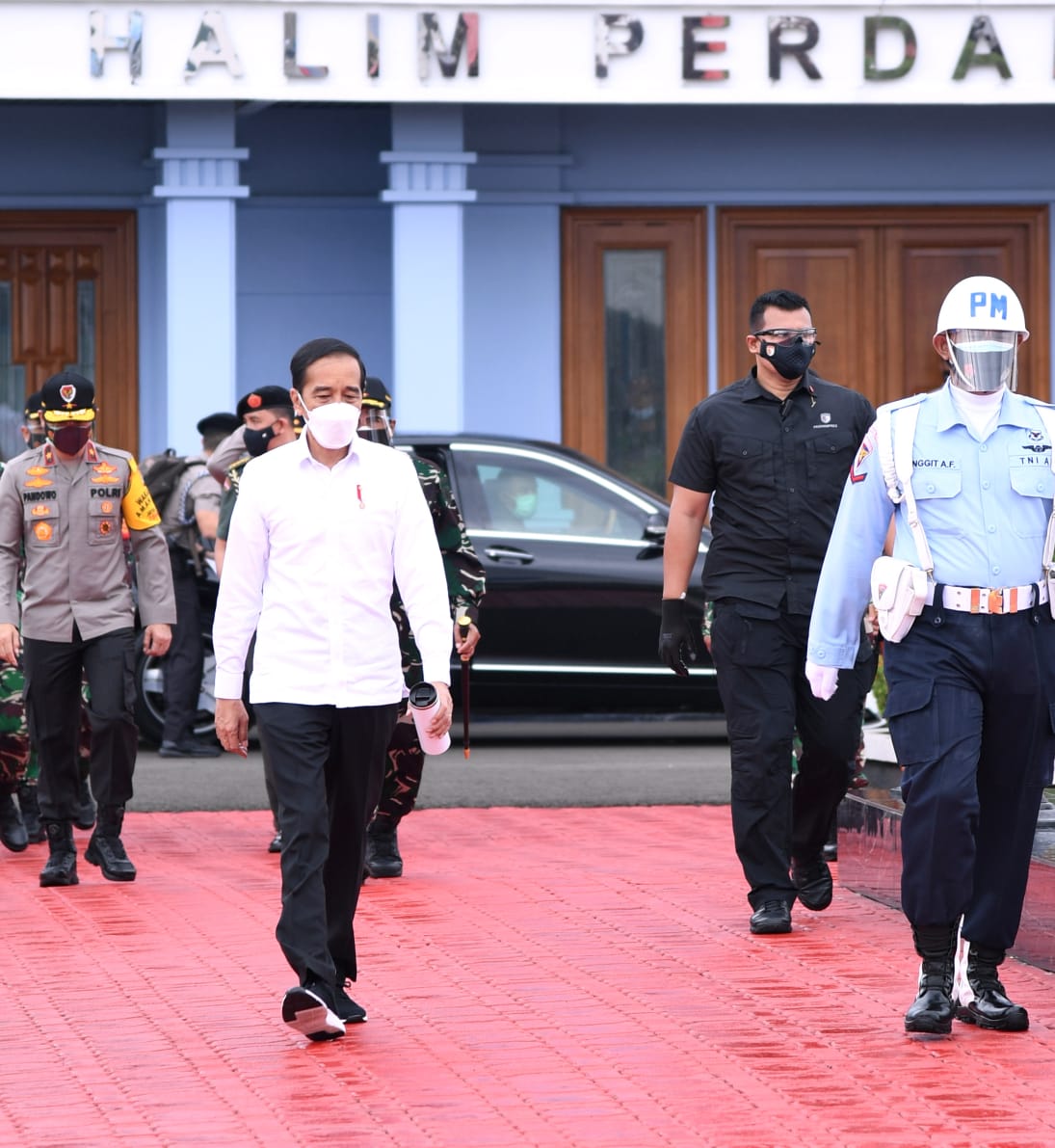 Presiden Jokowi Tinjau Lokasi Terdampak Banjir di Kalimantan Selatan