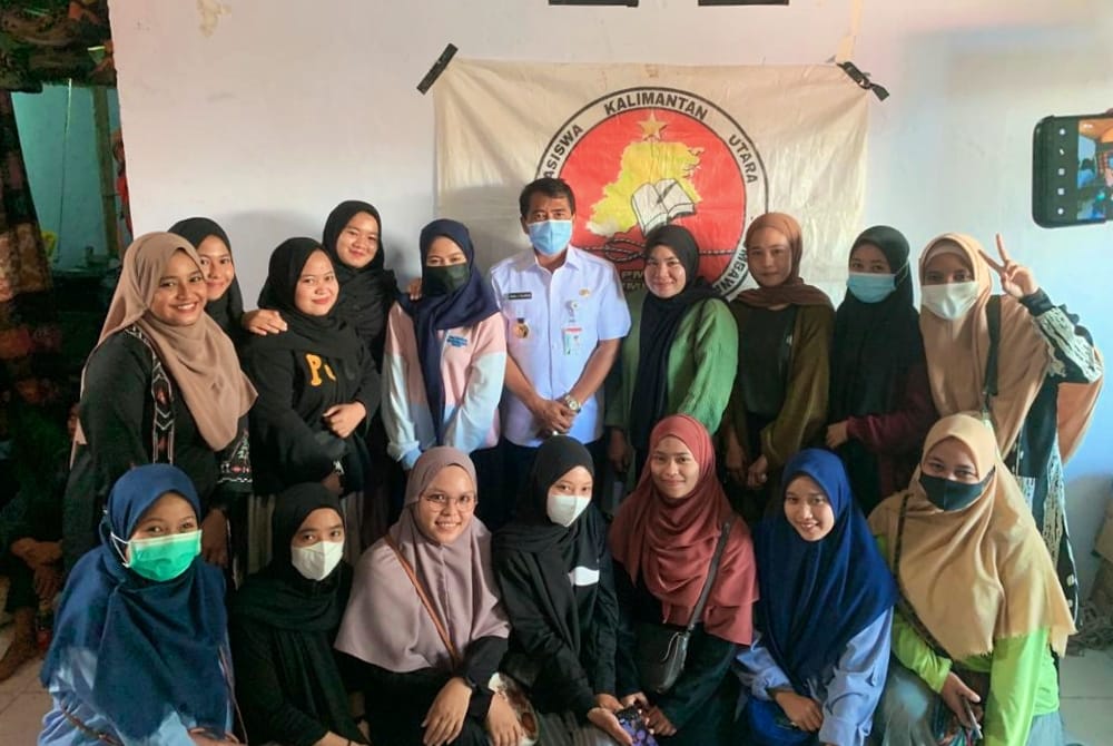 Temui Mahasiswa Asal Kaltara di Sumbawa, Gubernur Sediakan Asrama dan Sekretariat IPMKU
