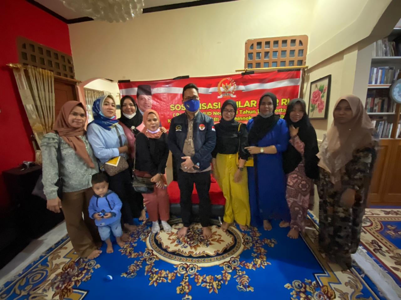 Bersama Ibu Pengajian Aisyiyah Tarakan, Hasan Basri Sosialisasi 4 Pilar MPR RI
