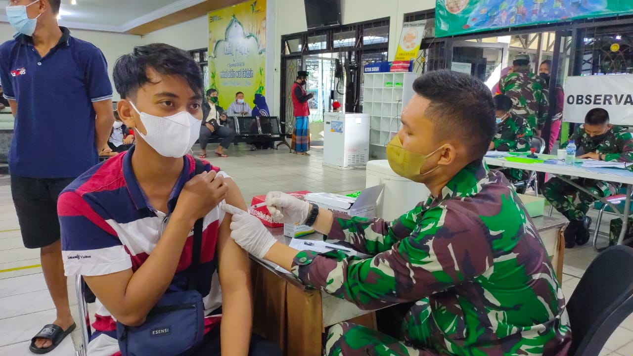 Siapkan 200 Dosis, Koramil Gelar Vaksinasi di Pelabuhan Malundung