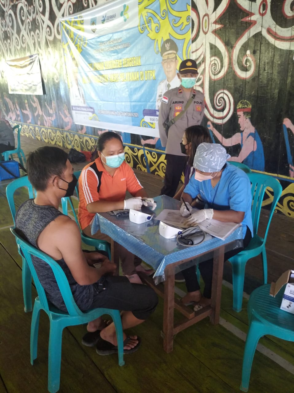 Polsek Long Pujungan Patroli dan Monitoring Vaksinasi di Desa Long Aran