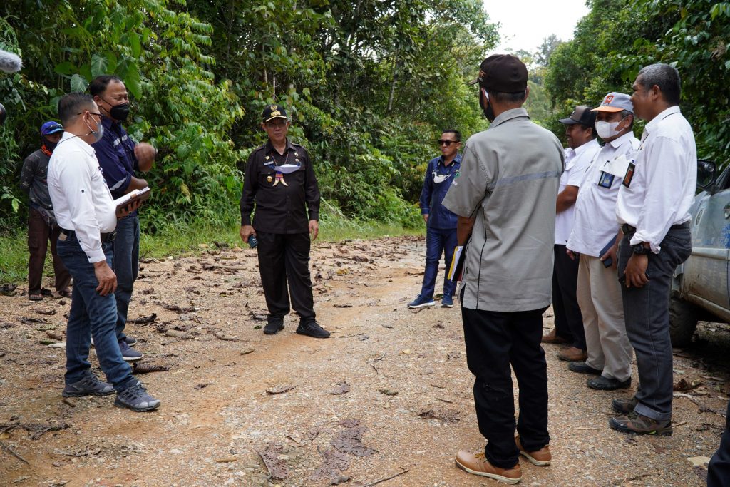 Wagub Yansen Berikan Atensi Khusus Terkait Penanganan Jalan Sumalindo