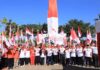 Sukseskan Gerakan 10 Juta Bendera, Gubernur Bagikan Ribuan Bendera Merah Putih