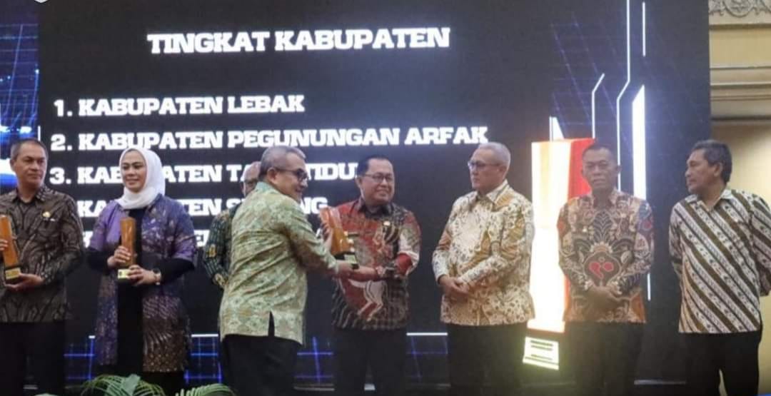 Tana Tidung Raih Penghargaan Batas Desa Award Kategori Sangat Baik