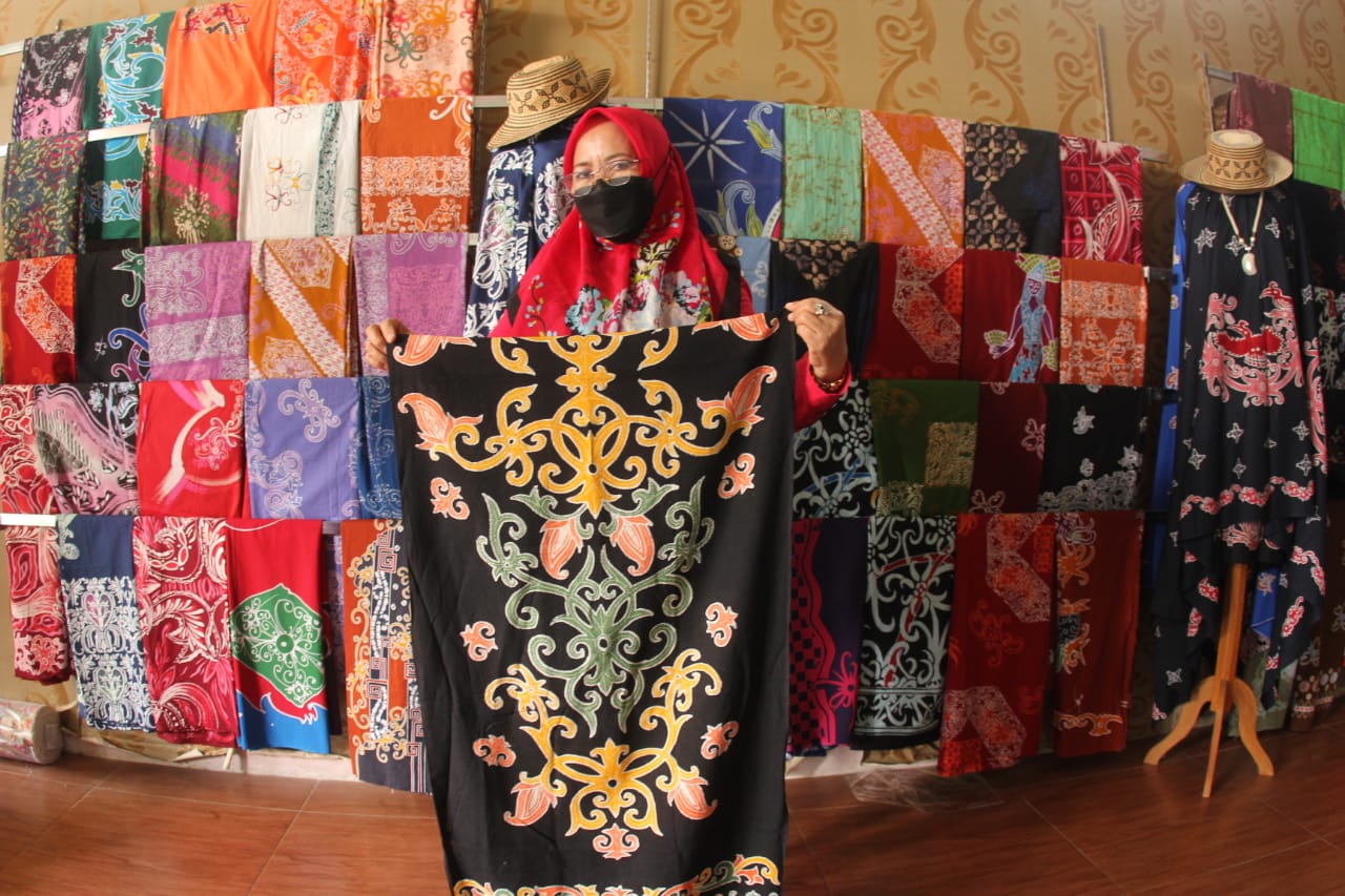Dua Tahun Memimpin Kaltara: Batik Lokal Bergelora, Perajin pun Kian Bergairah
