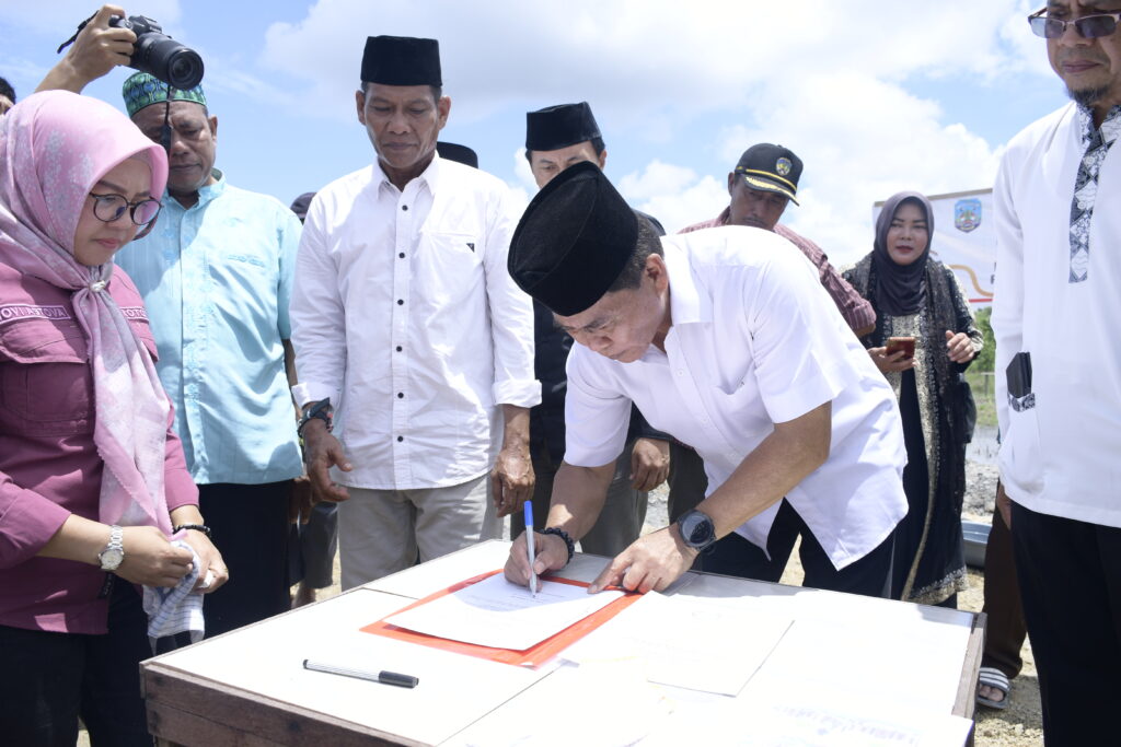 Gubernur Zainal Paliwang Resmikan Pembangunan Masjid Nurul Islam Mustafa di Tanjung Rumbia