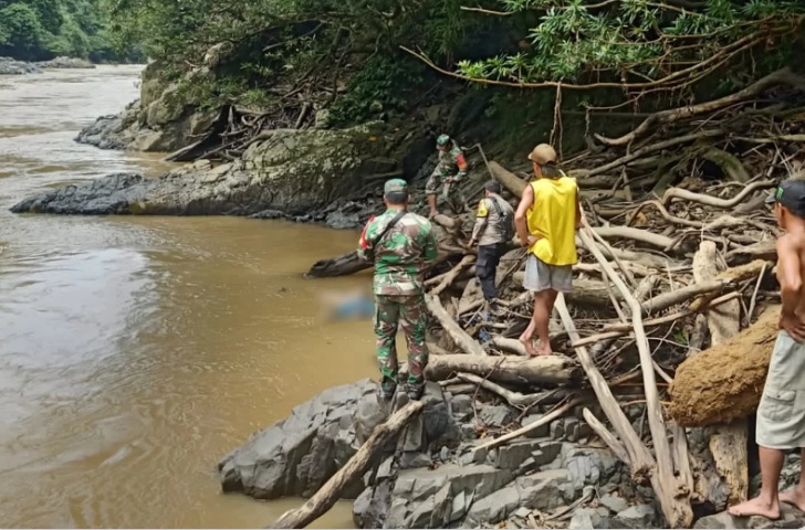 Jasad Korban Laka Air di Sungai Semamu Berhasil Ditemukan Personel Polres Malinau dan Tim Gabungan