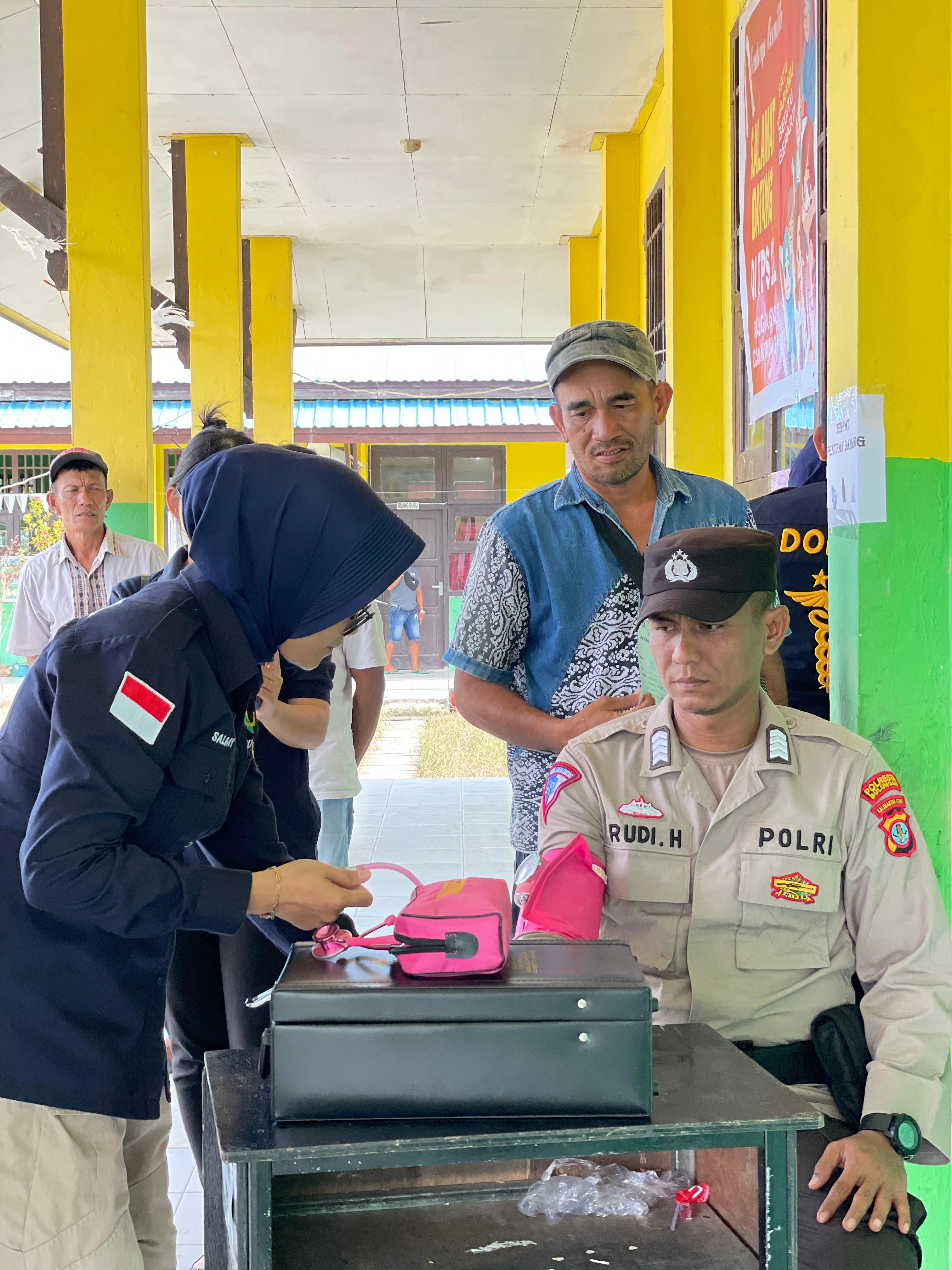 Pelayanan dan Pemeriksaan Kesehatan Keliling Terhadap Personel Polri Yang Terlibat Pengamanan TPS