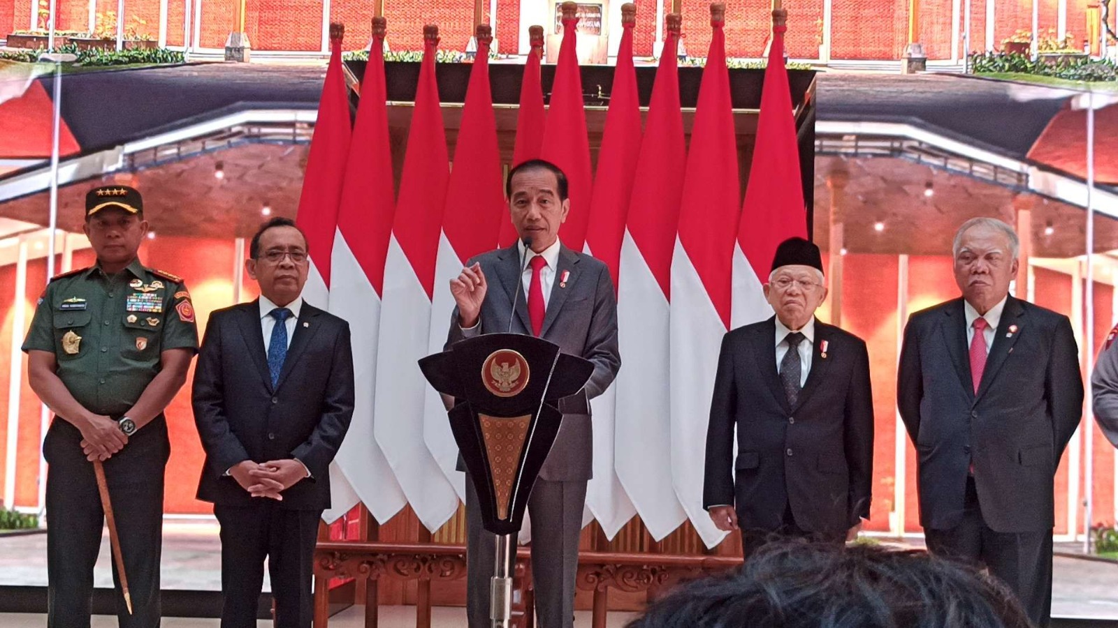 Presiden Jokowi Pastikan Harga BBM Tak Naik