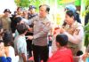 As-SDM Kapolri dan Rombongan Hibur Anak-anak Korban Banjir Demak di Posko Trauma Healing