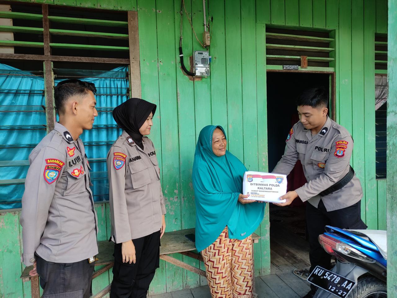 Ditbinmas Polda Kaltara Door To Door Sytem Sambang Masyarakat