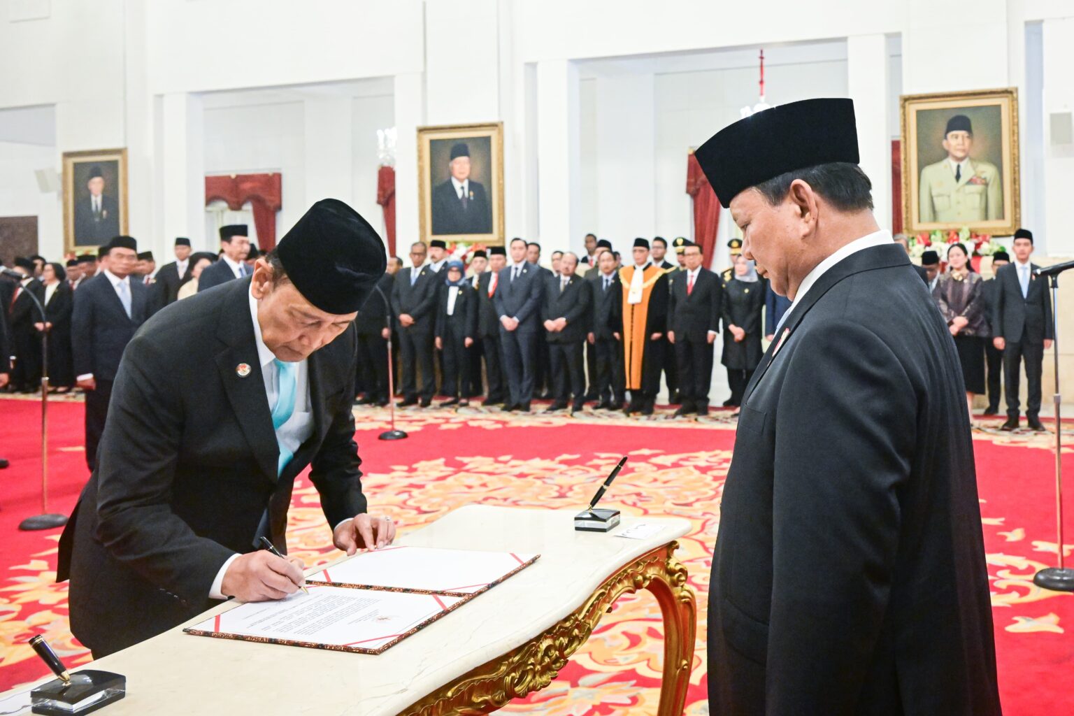 Presiden Prabowo Resmi Lantik para Penasihat Khusus, Utusan Khusus, dan Staf Khusus Presiden