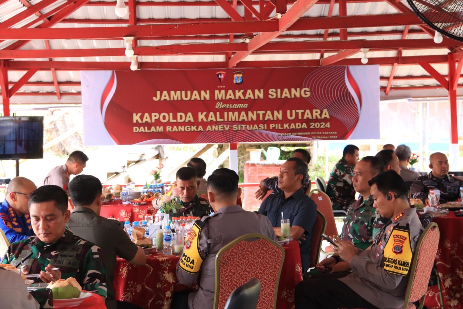 Kapolda Kaltara Pimpin Anev Kamtibmas dan Pengamanan Pilkada di Mako Brimob Polda Kaltara