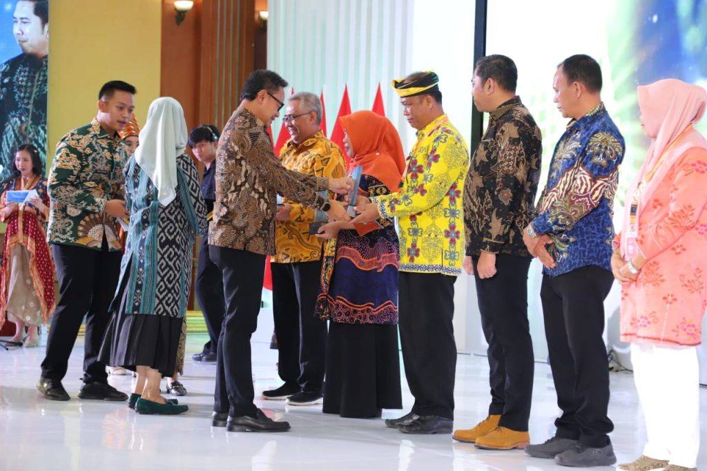 Disdukcapil Kaltara Sukses Raih Penghargaan PIKD Award 2024