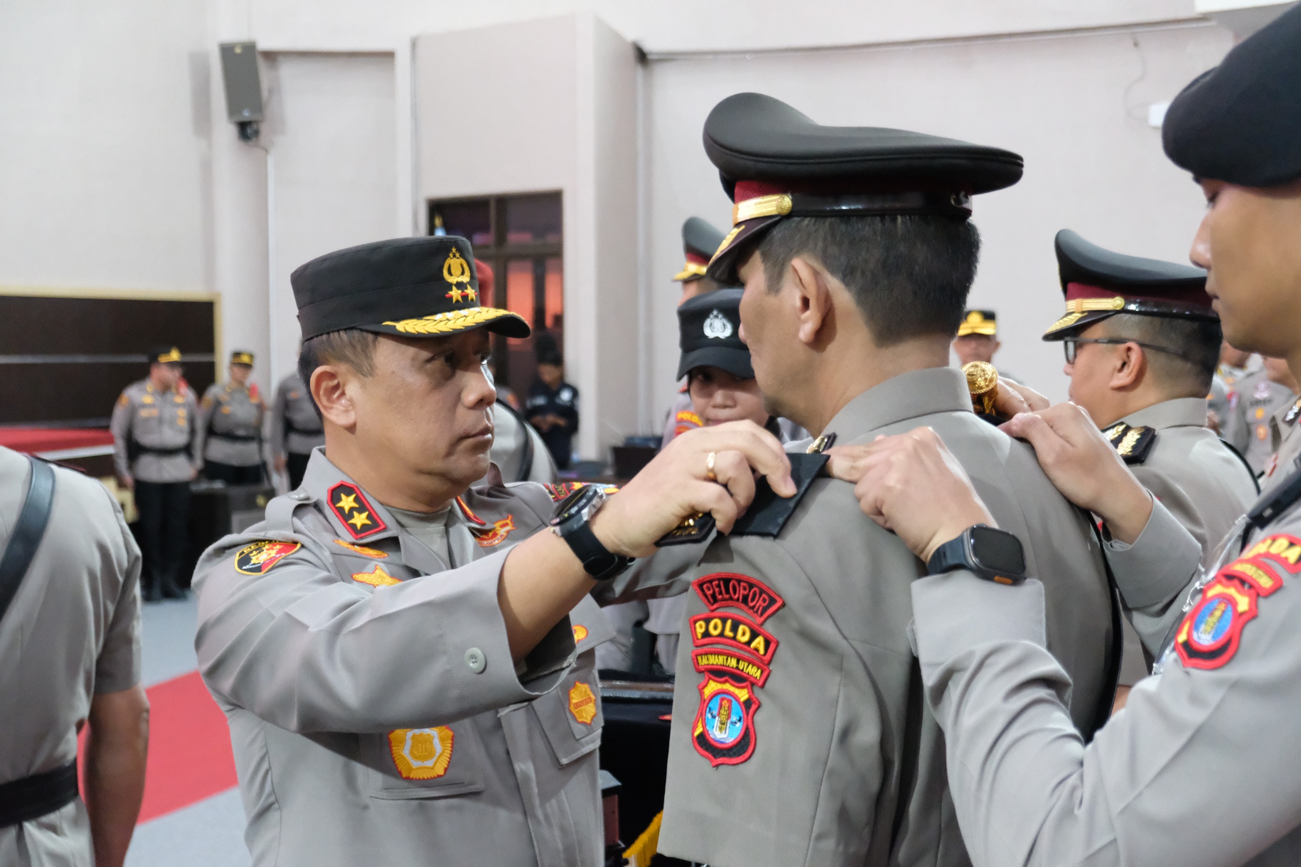 Kapolda Kaltara Pimpin Serah Terima Jabatan ( SERTIJAB ) Sejumlah Pejabat Utama Polda Kaltara