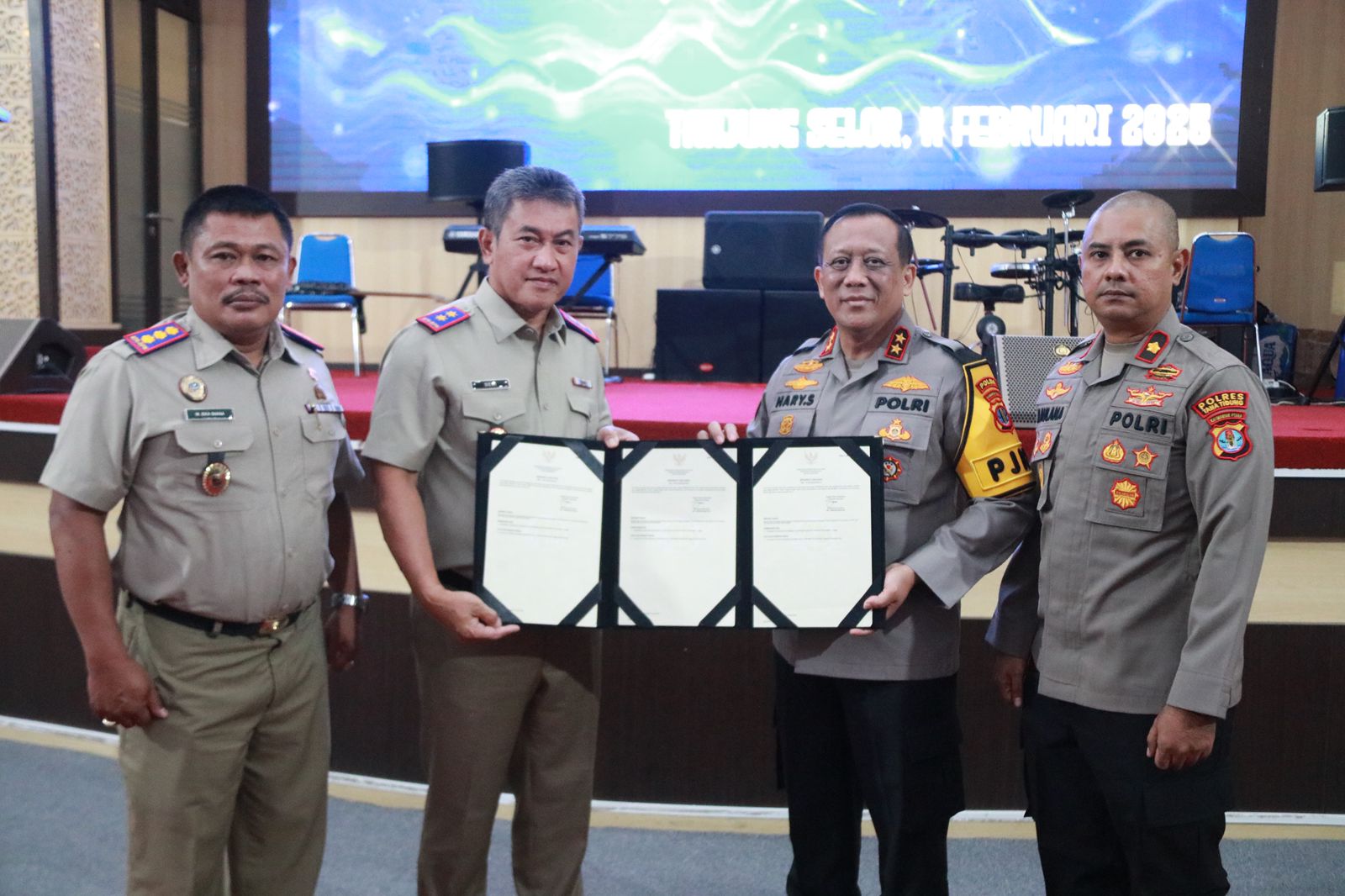 Kapolda Kaltara Terima Kunjungan Kerja Ka Kanwil BPN Kaltimtara Sekaligus Penyerahan Sertifikat Tanah Polres Tana Tidung