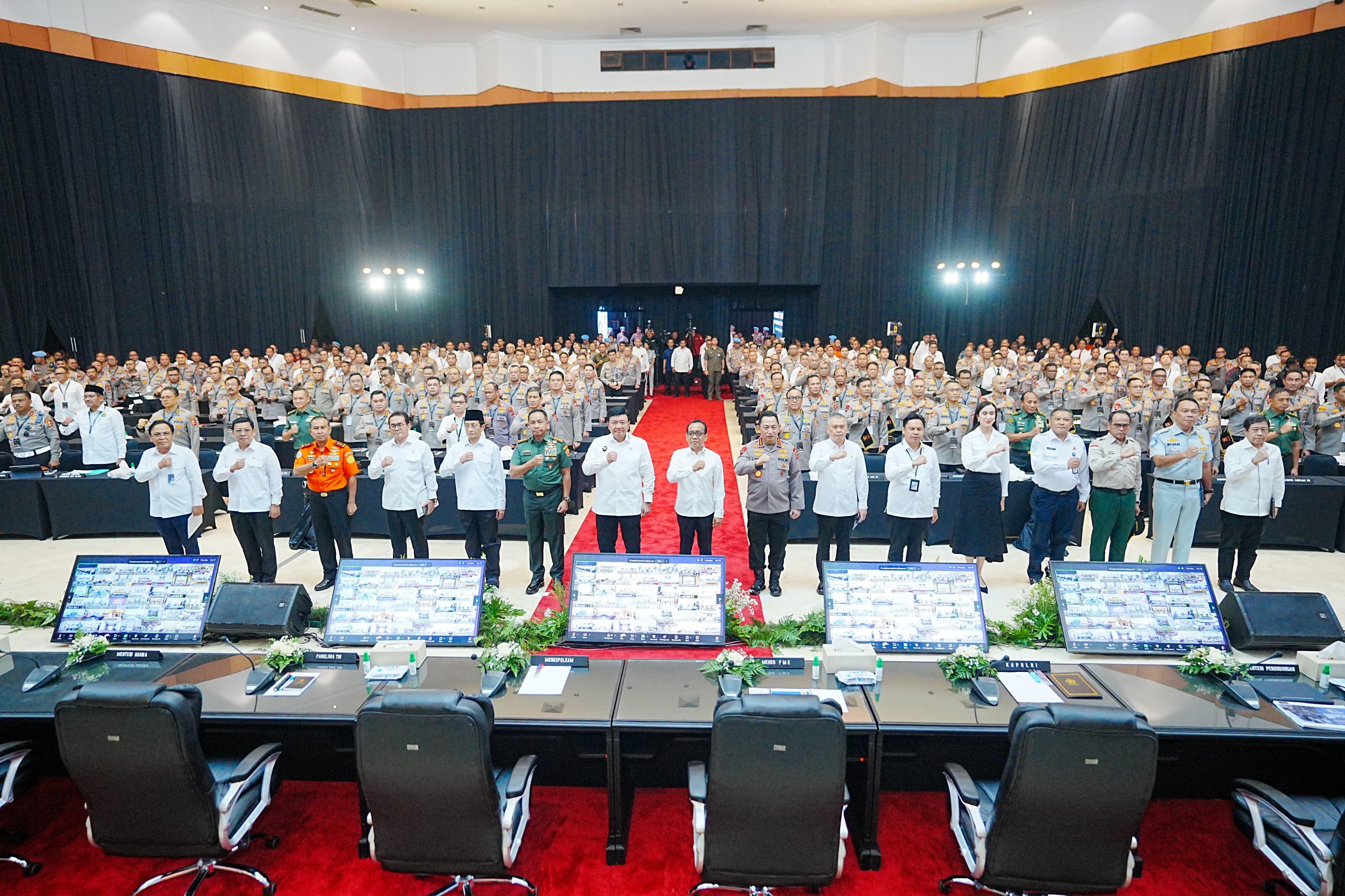 Kapolri Paparkan Persiapan dan Kesiapan Pengamanan Lebaran 2025 ke Menko Polkam