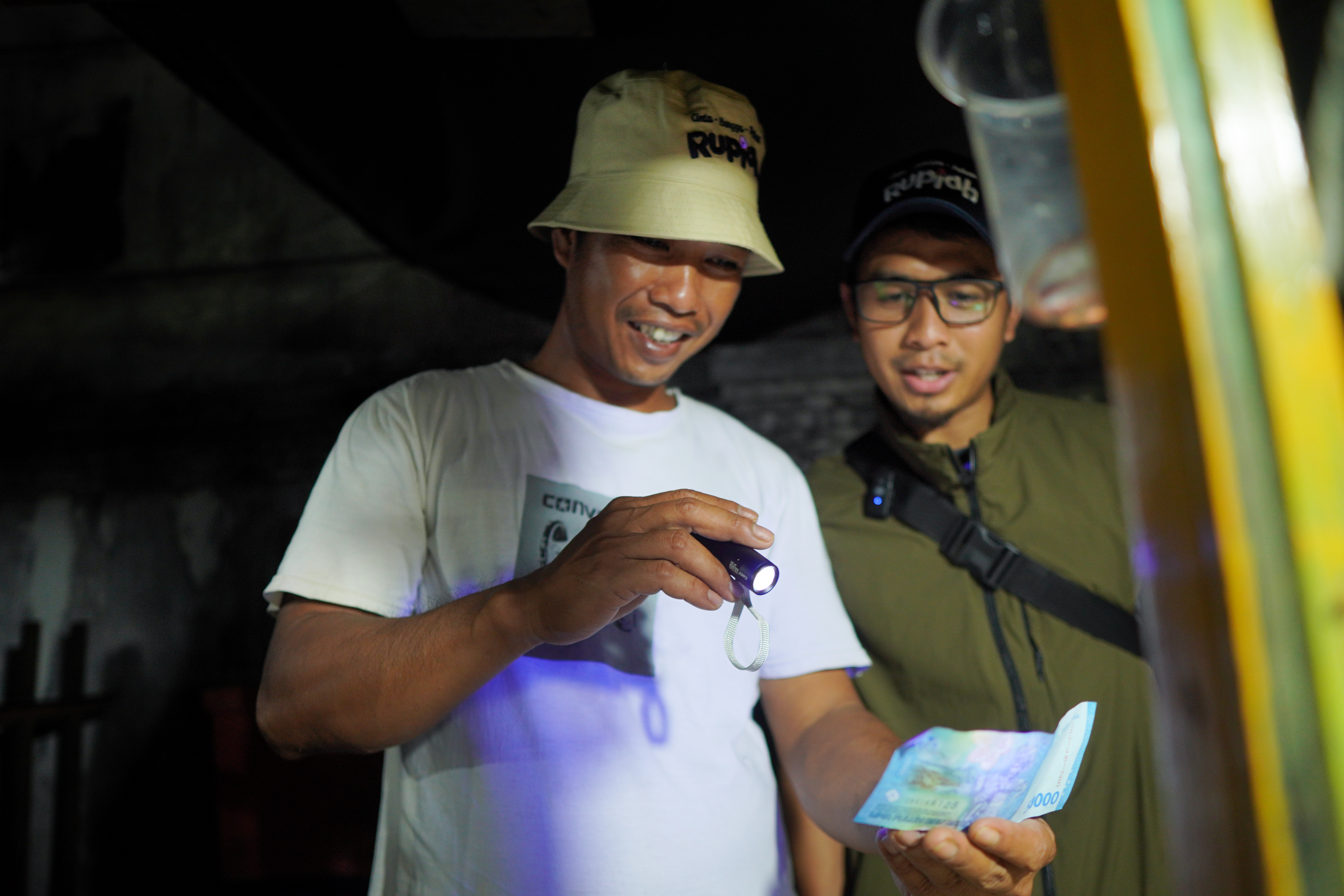 BI Kaltara Edukasi Ciri Keaslian Uang Rupiah dan Penggunaan QRIS ke Pedagang di Tarakan