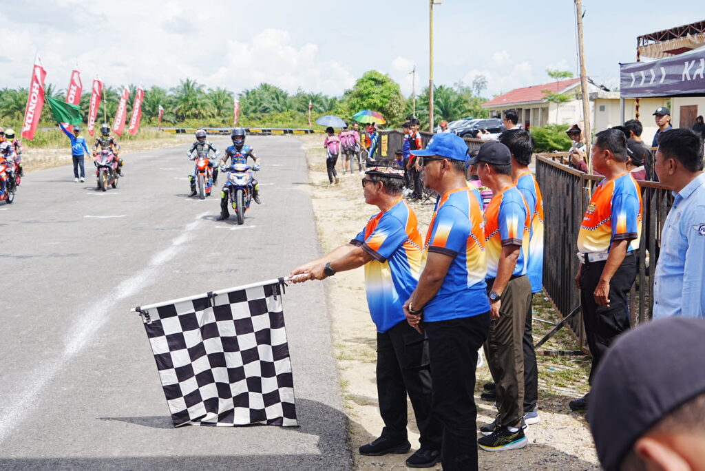 Gubernur Zainal Lepas Kejurnas Motoprix Region 3 Gubernur Kaltara Cup 2025