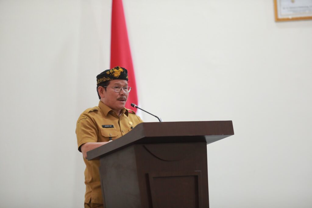 Wagub Ingkong Sampaikan Nota Pengantar Ranperda RPJMD 2025-2029