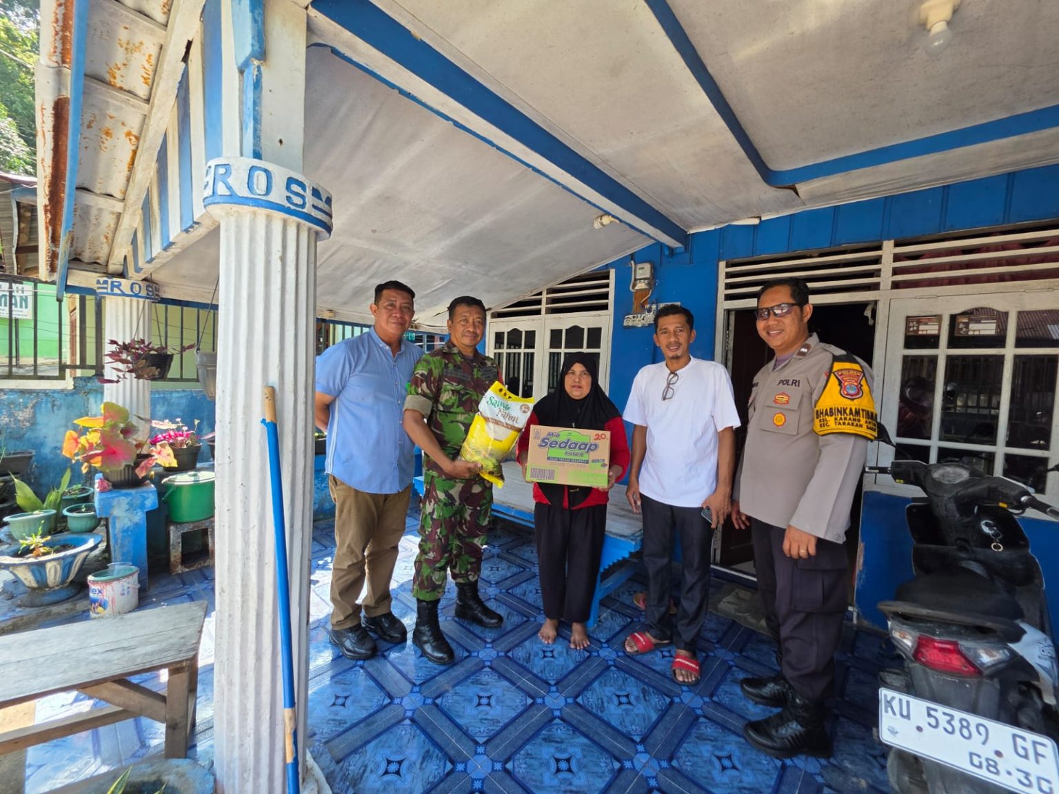 Tiga Pilar Karang Anyar Tebar Kepedulian Lewat Jumat Berkah